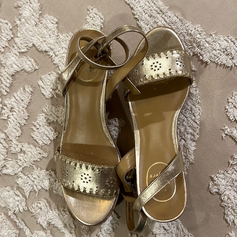 Jack Rogers gold metallic wedge, size 10!